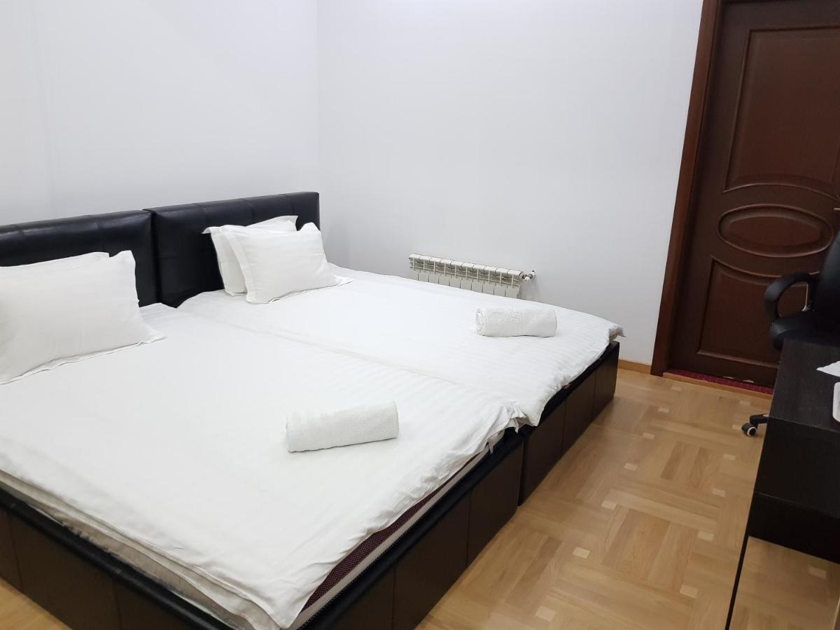 Apartament Langa Monza Apartment Букурещ Екстериор снимка